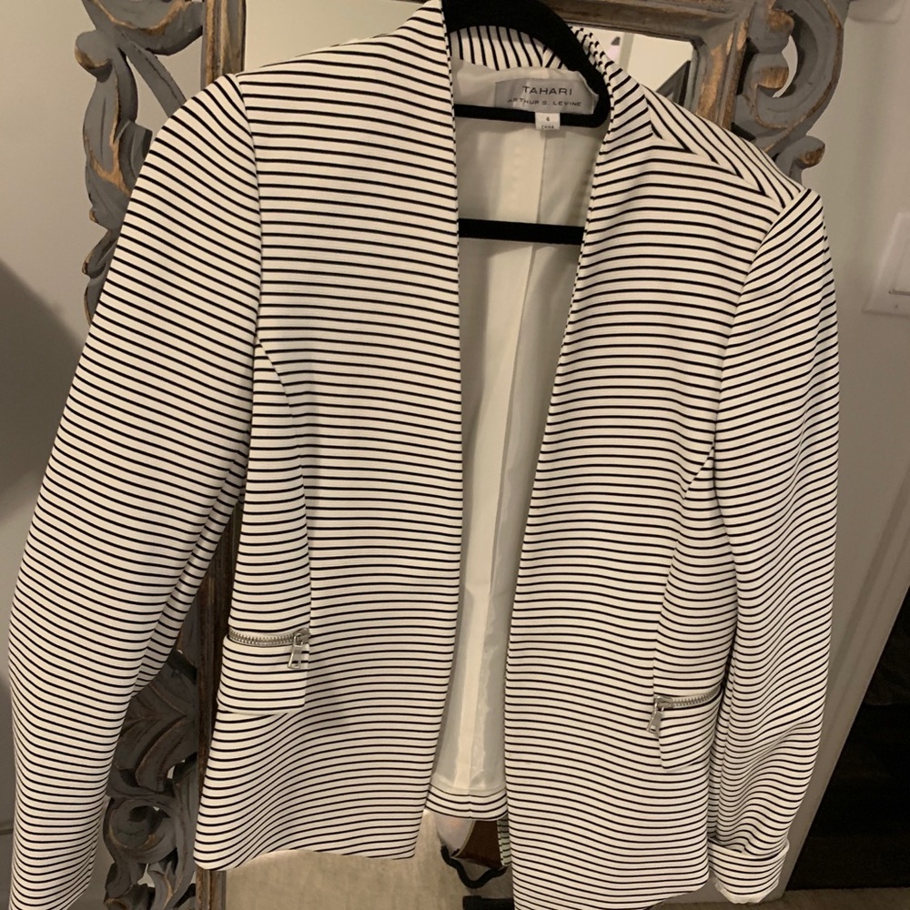 Tahari Stripped Blazer with zip pockets